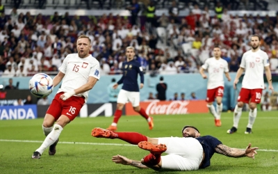 Trực tiếp Pháp 0-0 Ba Lan: Giroud bỏ lỡ cơ hội không tưởng