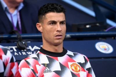 Lực bất tòng tâm, Ronaldo đếm ngày 'niềm tự hào' bị đạp đổ