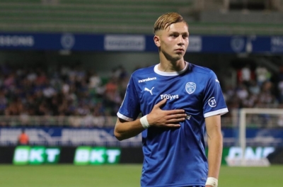 Sao mai nước Pháp được CLB 8 lần vô địch Ngoại hạng Anh nhắm đến