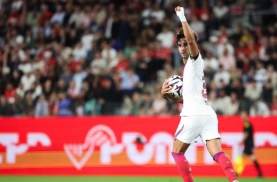 Ferran Torres lập cú đúp ngày ra mắt, PSG thoát hiểm ngoạn mục