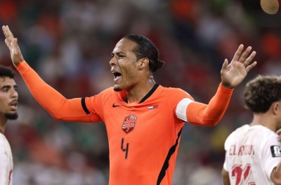 Van Dijk ra quyết định quan trọng về tương lai ở tuyển Hà Lan