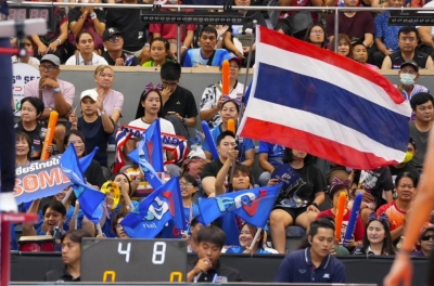 CĐV Thái Lan đồng loạt dậy sóng khi thắng Việt Nam 3-0 để vô địch ĐNÁ