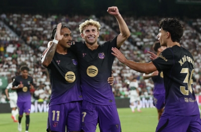 Hàng công tưng bừng, Barca vùi dập Elche không tưởng tại La Liga