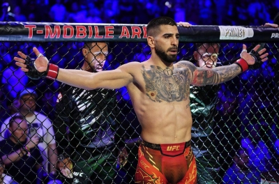 HLV của Islam Makhachev ấn tượng với Ilia Topuria