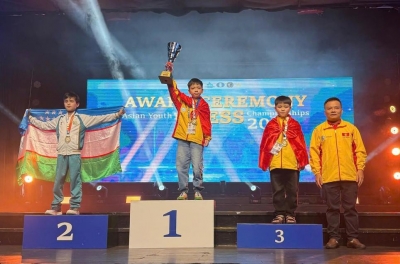 Kỳ thủ Việt Nam 10 tuổi giành HCV giải cờ vua Châu Á