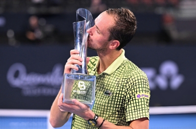 Nối dài kỉ lục 'khó đỡ', Daniil Medvedev thỉnh cầu một điều với ATP