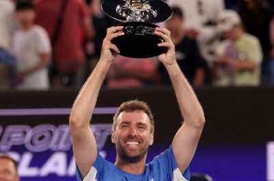 Tay vợt nghiệp dư hạ gọn Jannik Sinner, ẵm 1 triệu đô la tiền thưởng