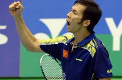 Nguyễn Tiến Minh thắng đậm Kento Momota, đăng quang chức vô địch quý giá