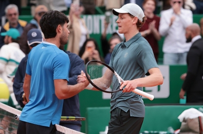 Sinner không 'đua đòi' với Alcaraz và Djokovic, lí do đã rõ