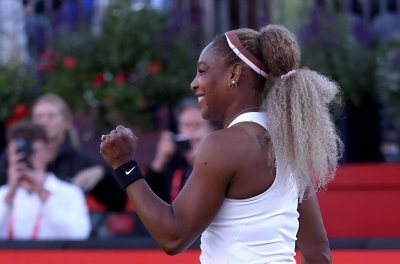 Huyền thoại Serena Williams thắng đối thủ đẳng cấp trong ngày tái xuất