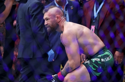 Conor McGregor đòi hủy kết quả trận thua trước Max Holloway ở UFC 329