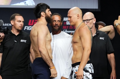UFC Abu Dhabi: Ankalaev thắng dễ Guskov, Erceg thua sốc chóng vánh