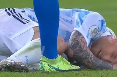 Messi 'cười chữa quê' sau pha ăn vạ ở trận chung kết Copa America
