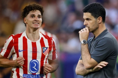 Arteta phản ứng cực gắt khi được hỏi Arsenal theo đuổi Julian Alvarez