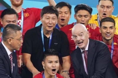 HLV Kim Sang Sik: 'Chủ tịch FIFA muốn thấy Việt Nam đá World Cup'