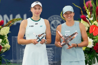 Biến giận dữ thành sức mạnh, Swiatek hủy diệt đối thủ để vô địch Canadian Open 2026
