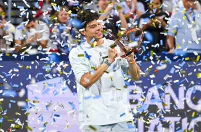 Ben Shelton bảo vệ ngai vàng Canadian Open để sánh vai bộ ba huyền thoại