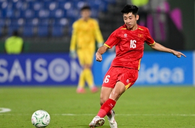 Nhật Minh của U23 Việt Nam: Gia đình trí thức làm nên trung vệ đầu óc