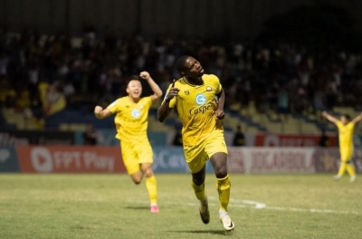 Siêu tiền đạo sắp nhập tịch chính thức cập bến ông lớn V.League