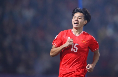 Tiền đạo vô địch AFF Cup cùng ĐT Việt Nam vẫn chưa thể thi đấu