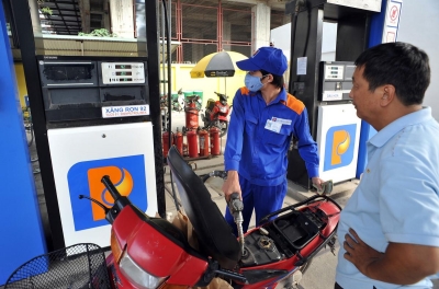 Giá xăng dầu hôm nay 31/8: Đồng loạt tăng