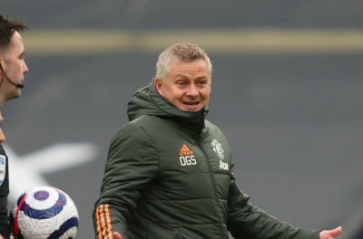 HLV MU nói thẳng chuyện 'không làm đòi có ăn' của Super League