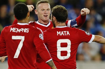 Rooney lập hat-trick, MU trở lại Champions League