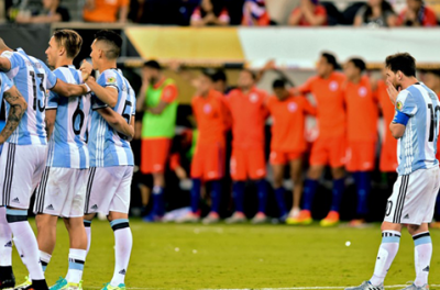 Ronaldo: ‘Messi đang rời bỏ chúng ta’