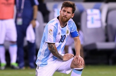 Vua bóng đá Pele khuyên Messi trở lại ĐTQG