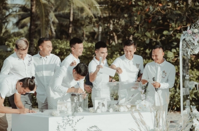 Phong bì đám cưới Công Phượng: '1 cái thả tay, mất ngay tấn thóc!'