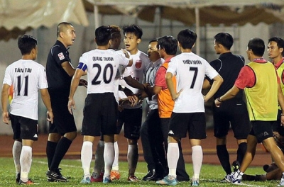 Nhiều ý kiến bất bình trước án phạt với Long An