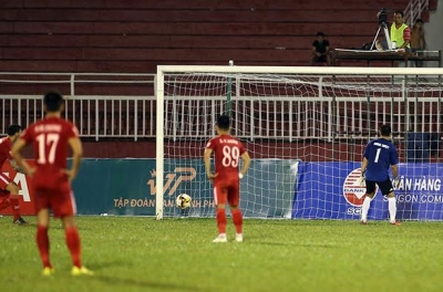 Vụ Long An: 'Chí Phèo' và chuyện làng V-League