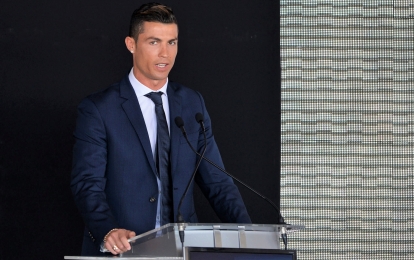 Ronaldo bất ngờ được 'gã nhà giàu' chốt chiêu mộ