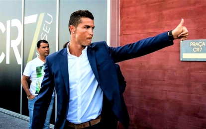 Chia tay MU, Ronaldo có 'trạm dừng chân' cuối cùng sự nghiệp