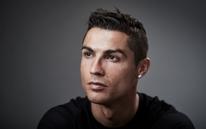 Ronaldo day dứt nỗi đau, suýt bỏ bóng đá vì lý do khó tin