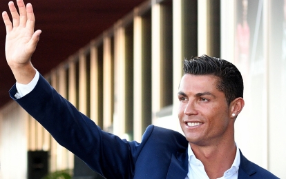 Ronaldo nhận lời đề nghị khó tin sau World Cup 2022