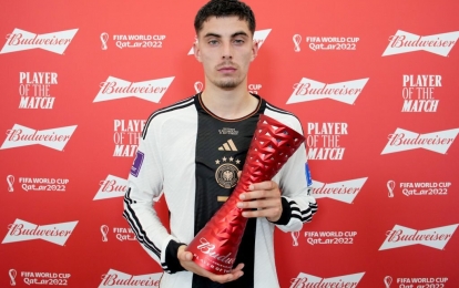 Biểu cảm 'lạ' của Kai Havertz khi nhận giải Cầu thủ hay nhất trận tại World Cup 2022