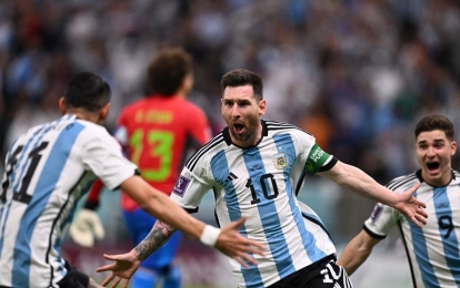 Messi lên tiếng, 2 cú sút xa giúp Argentina nuôi hy vọng đi tiếp tại World Cup 2022