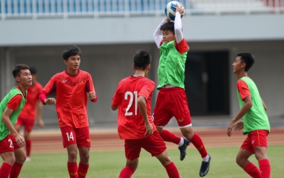 U16 Việt Nam tập 'bài dị' trước trận chung kết Đông Nam Á với Indonesia