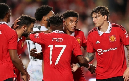 Quốc tang diễn ra, MU vẫn sẽ đá Europa League