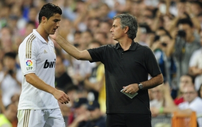 Ronaldo nổi loạn, Mourinho chỉ Ten Hag cách 'dạy dỗ'