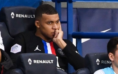 NÓNG: Giảng hòa bất thành, PSG ép buộc Mbappe cam kết tương lai