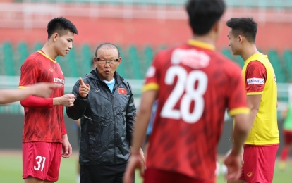 HLV Park 'trình làng' sao trẻ 19 tuổi trận Việt Nam vs Singapore?