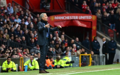 Mourinho vẫn “lưu luyến” Man Utd dù bị sa thải