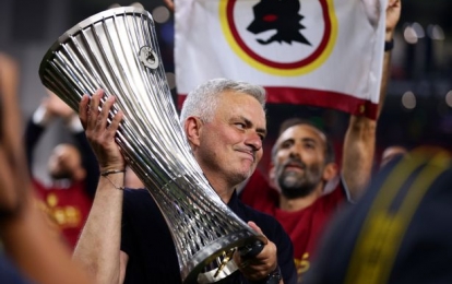 Ngôi sao Roma tiết lộ Mourinho “không biết tên của mình”