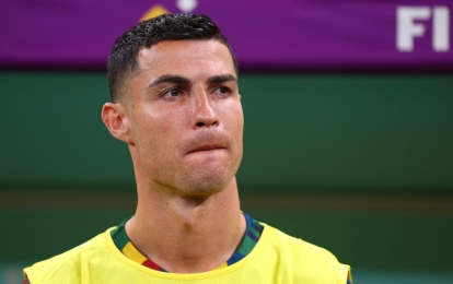 Ngồi dự bị, Ronaldo phản ứng thế nào khi Bồ Đào Nha mở tỷ số?