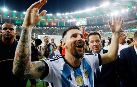 Messi phẫn nộ: 'Cảnh sát đã đánh gia đình chúng tôi'