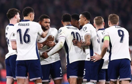 Chưa đá World Cup, tuyển Anh đã phải nhận cơn ác mộng đầu tiên