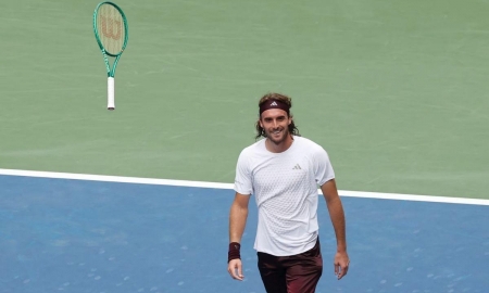 Tsitsipas bất ngờ tạo địa chấn trước hạt giống số 10 US Open