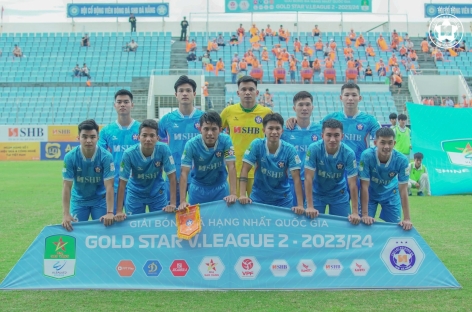 Xác định CLB Việt Nam đầu tiên nâng cúp mùa giải 2023/2024